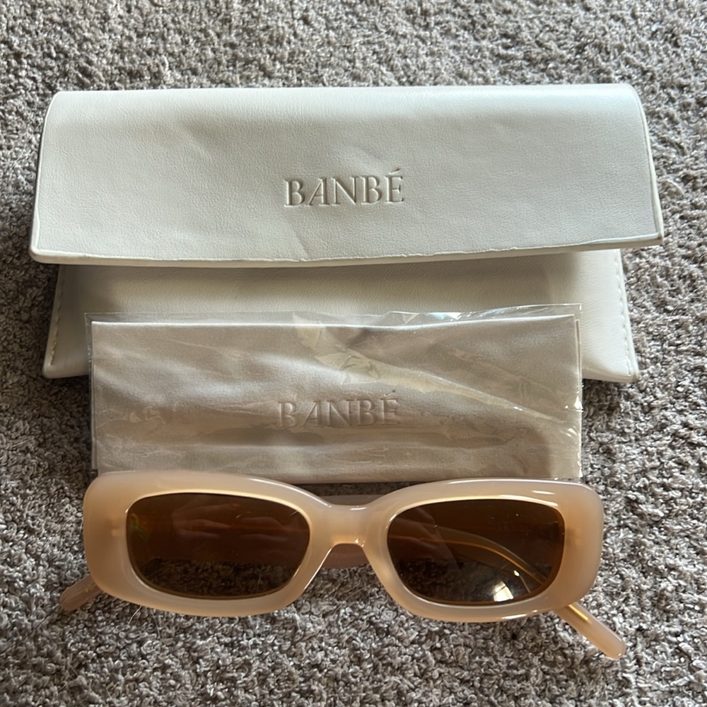 Banbe the Bella sunglasses